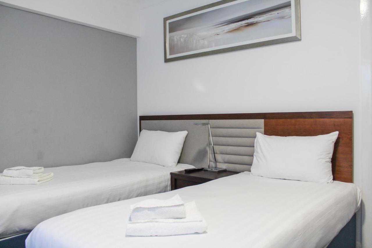 Heathrow Lodge Ґіллінґдон Екстер'єр фото