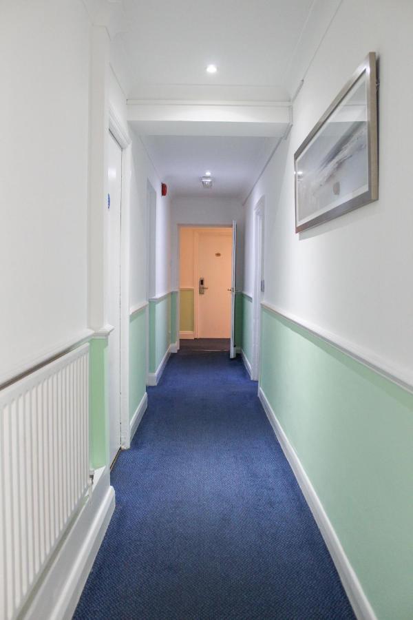 Heathrow Lodge Ґіллінґдон Екстер'єр фото