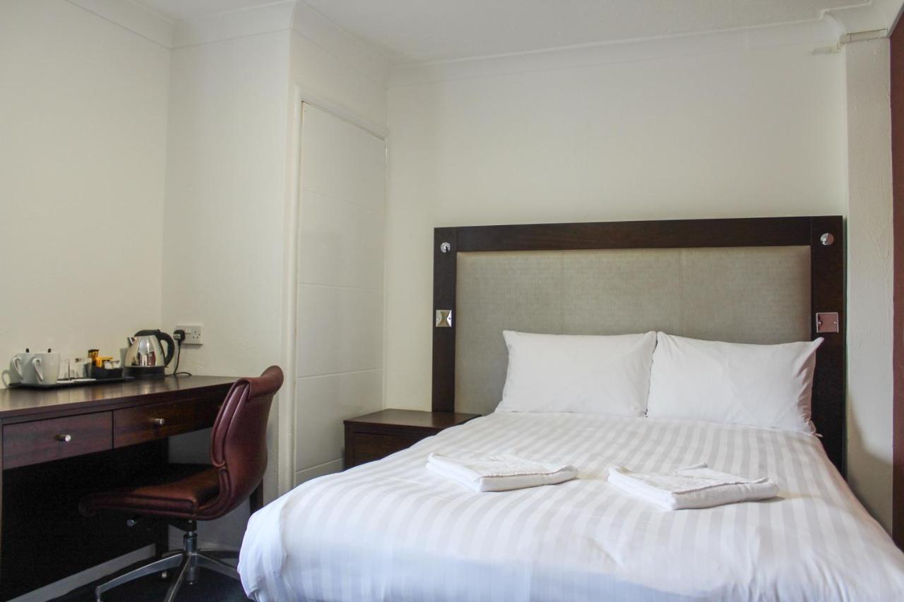 Heathrow Lodge Ґіллінґдон Екстер'єр фото