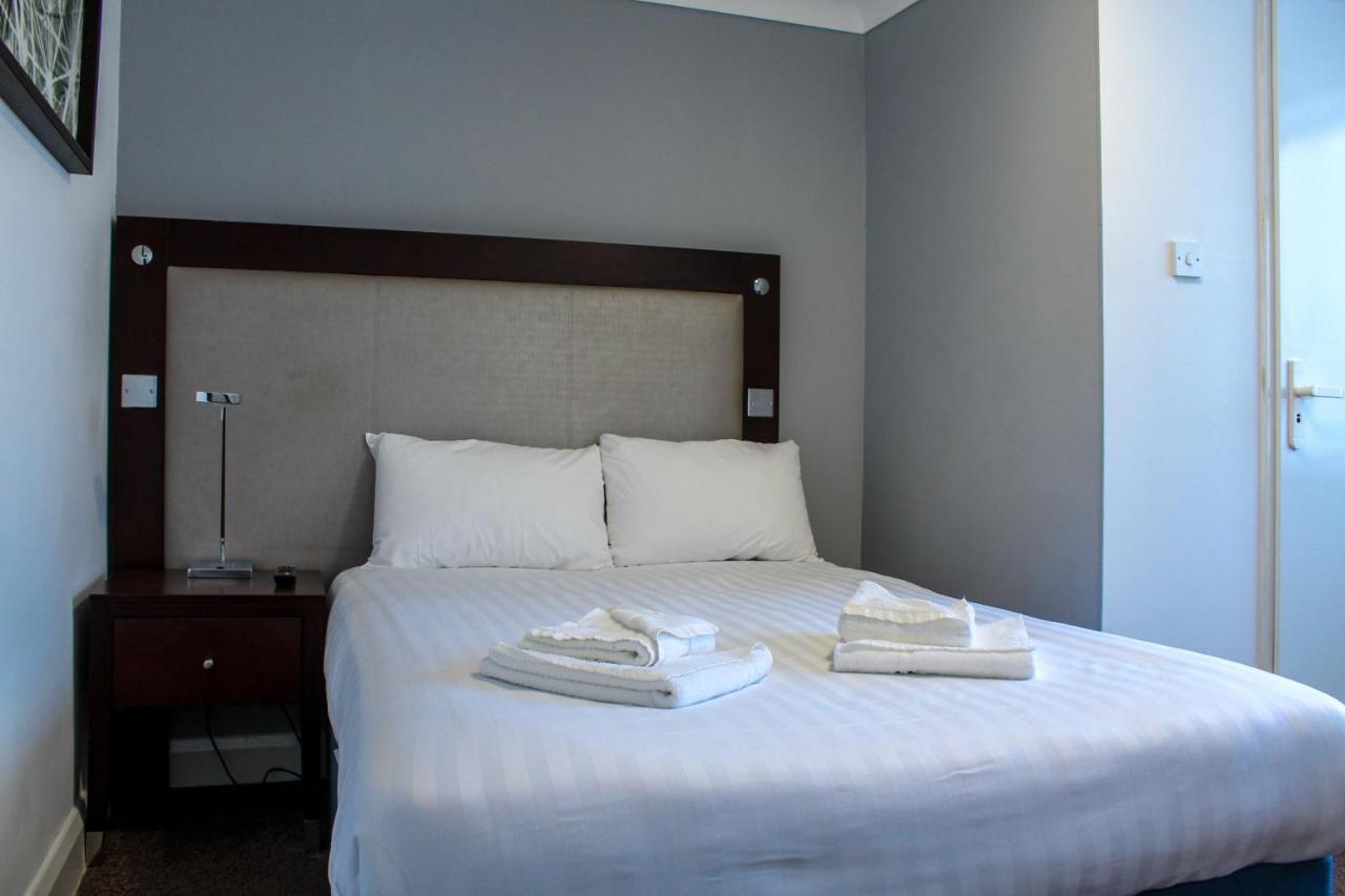 Heathrow Lodge Ґіллінґдон Екстер'єр фото